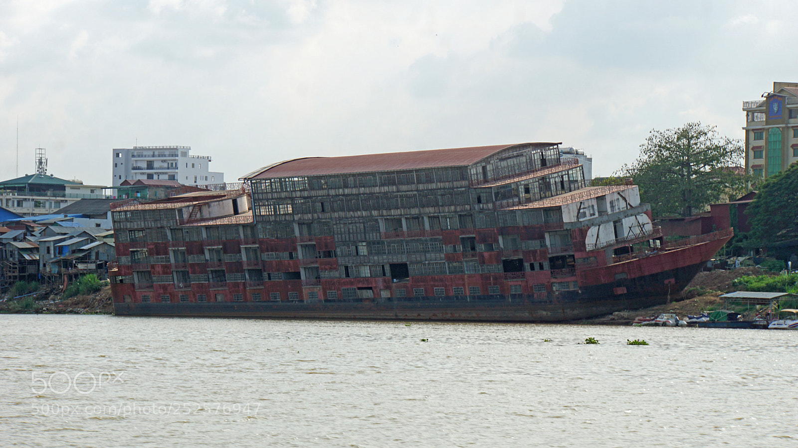 Sony a6000 sample photo. Tonle sap river druise photography