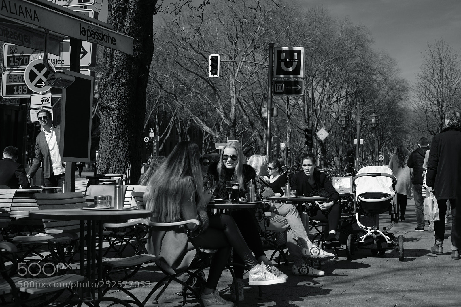 Fujifilm X-T2 sample photo. A caf in k photography