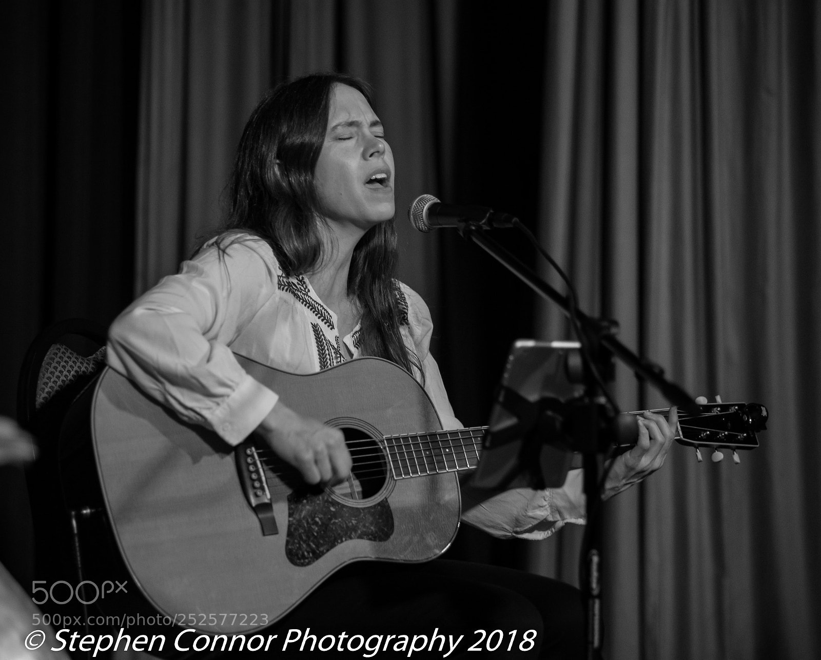 Nikon D600 sample photo. The roots music club photography