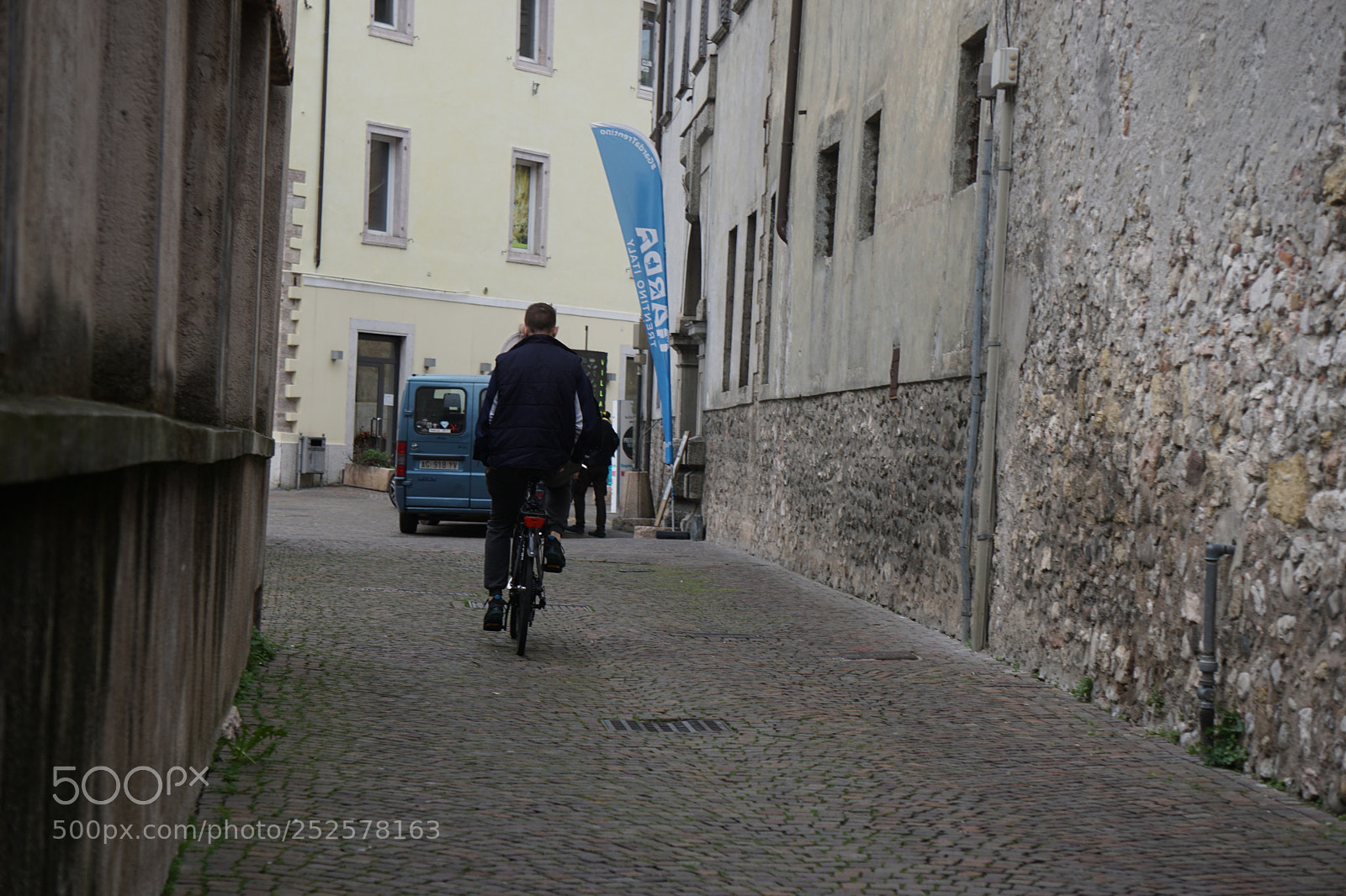 Sony a6000 sample photo. Bike street photography