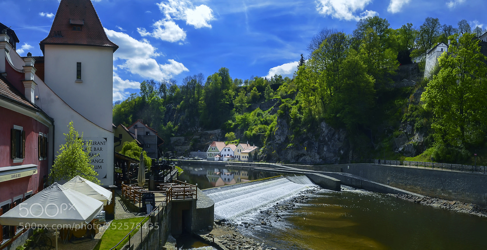 Nikon D5100 sample photo. Spring walk photography