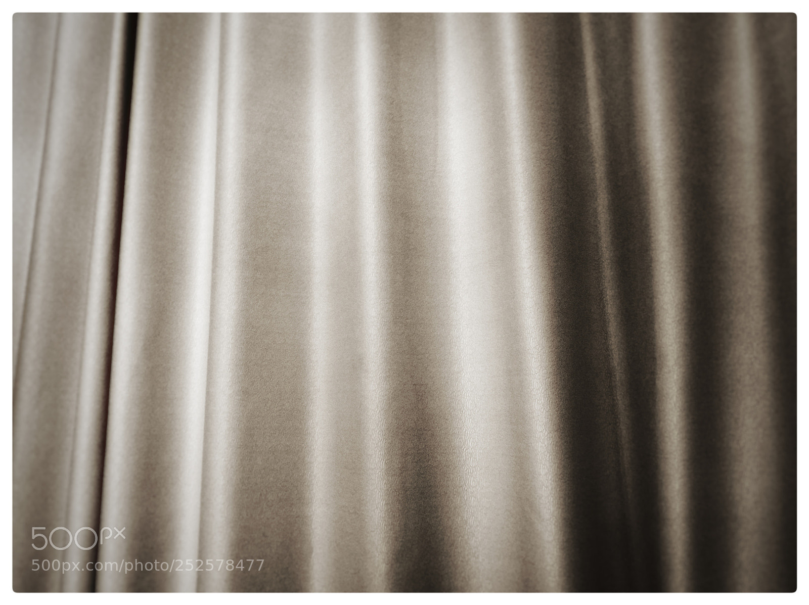 Xiaomi MI6 sample photo. Curtain photography
