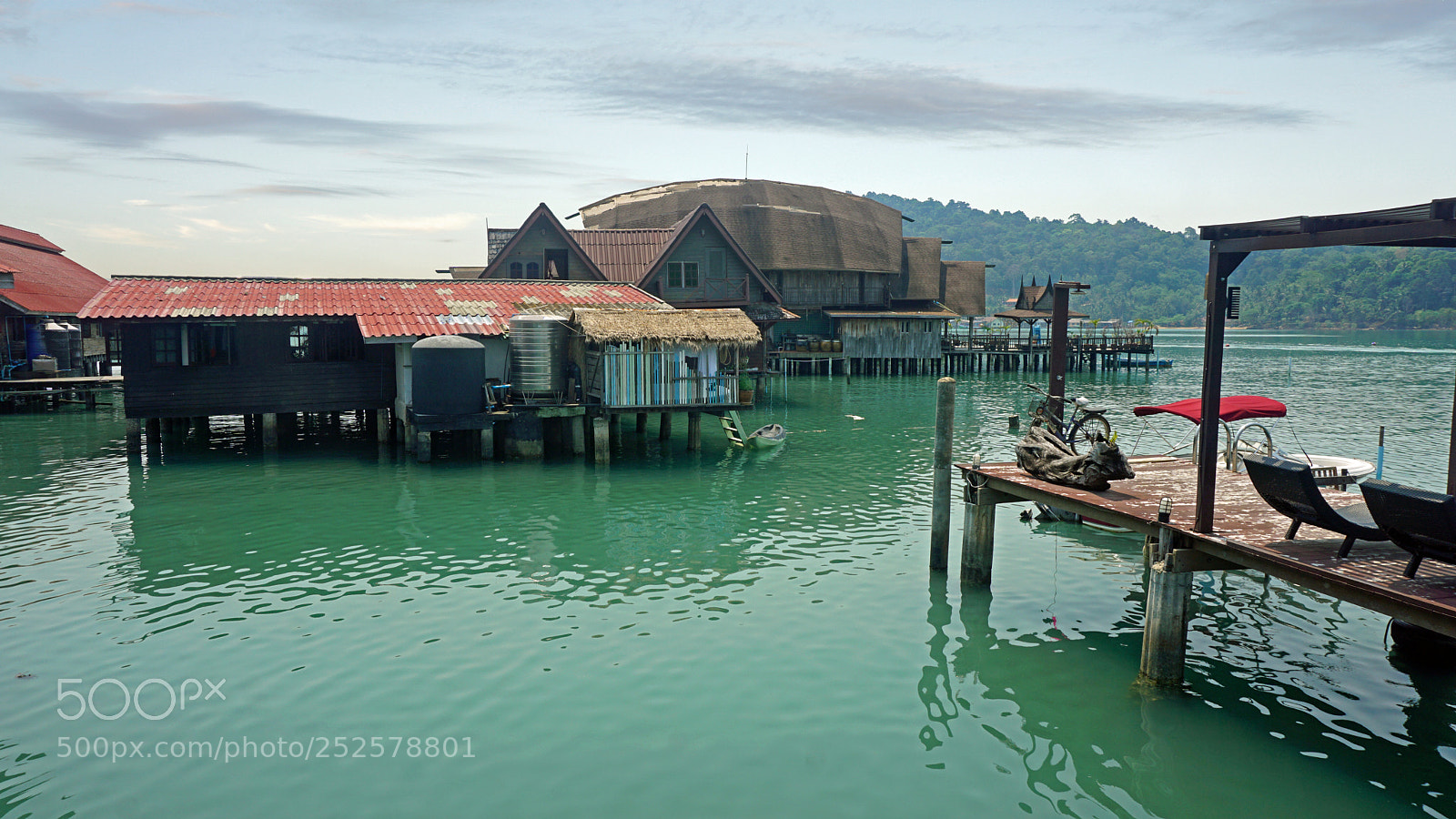 Sony a6000 sample photo. Wooden houses on koh photography