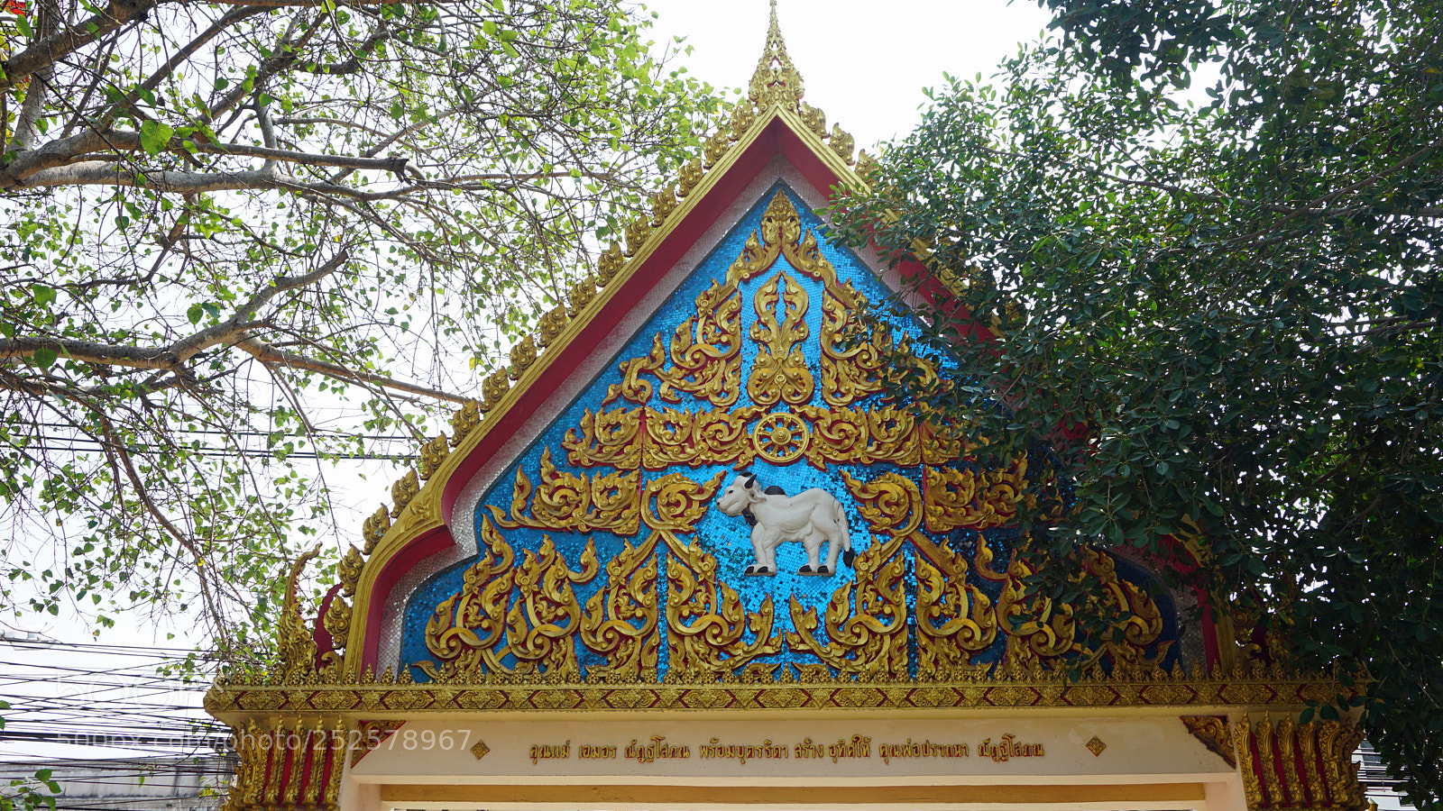 Sony a6000 sample photo. Building in pattaya photography