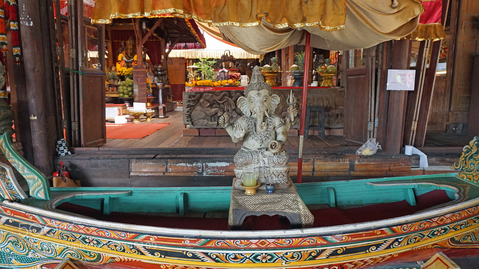 Sony a6000 sample photo. Pattaya flaoting market photography