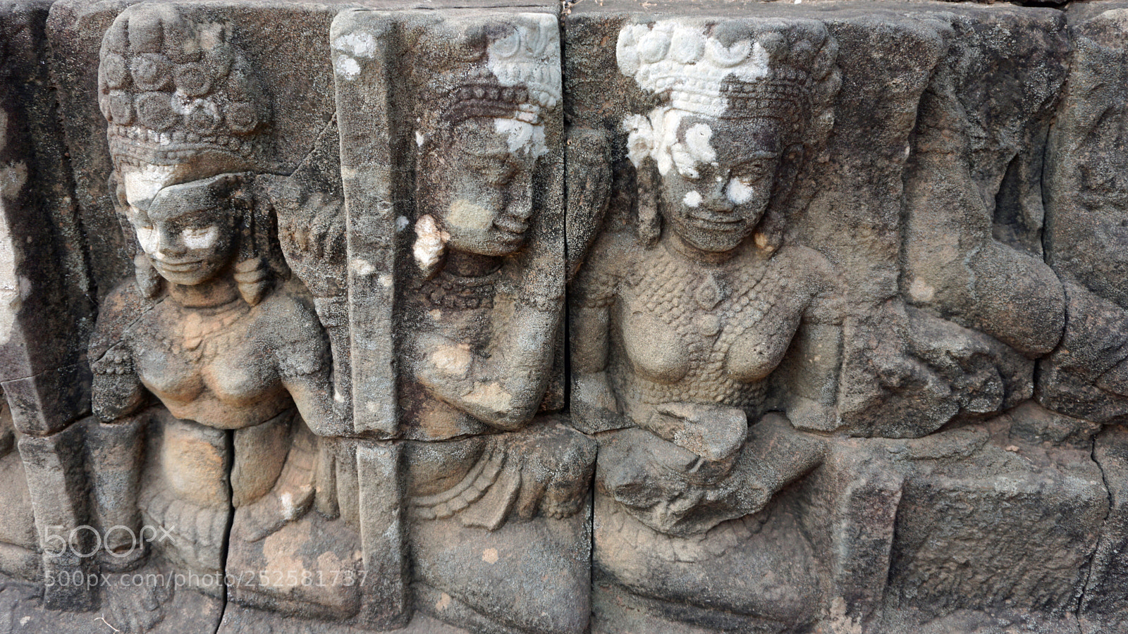 Sony a6000 sample photo. Angkor wat wall figures photography