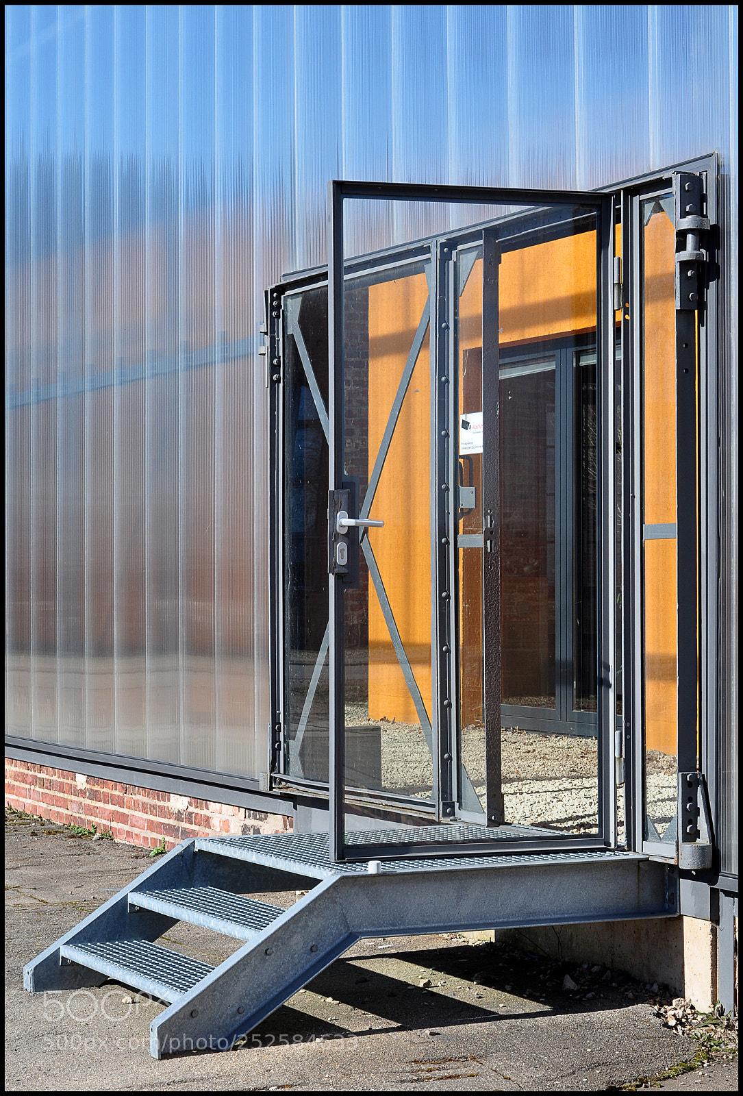 Nikon D90 sample photo. The door behind the photography