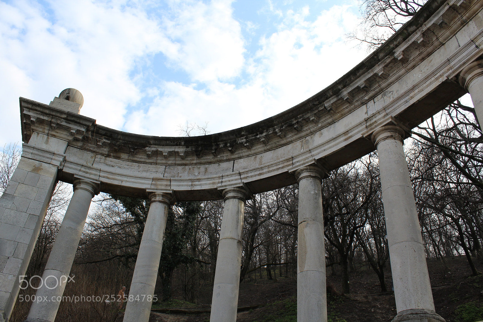 Canon EOS 1300D (EOS Rebel T6 / EOS Kiss X80) sample photo. Pillars photography