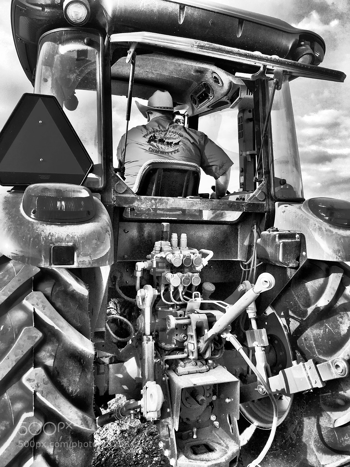 Apple iPhone 6s Plus sample photo. #bigdeere photography