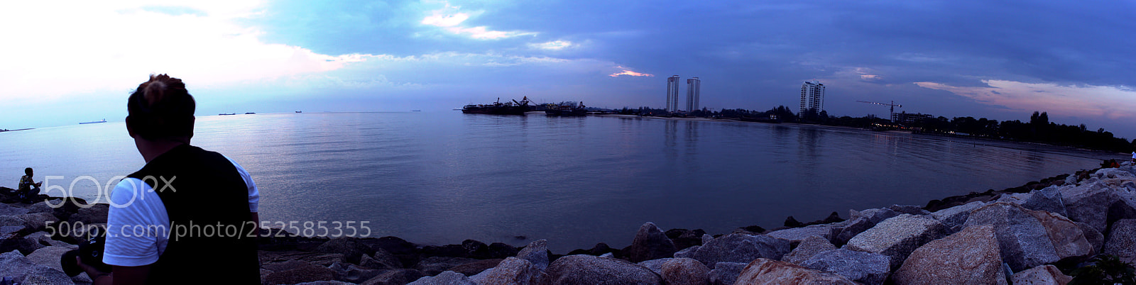 Canon EOS 500D (EOS Rebel T1i / EOS Kiss X3) sample photo. Alone photography