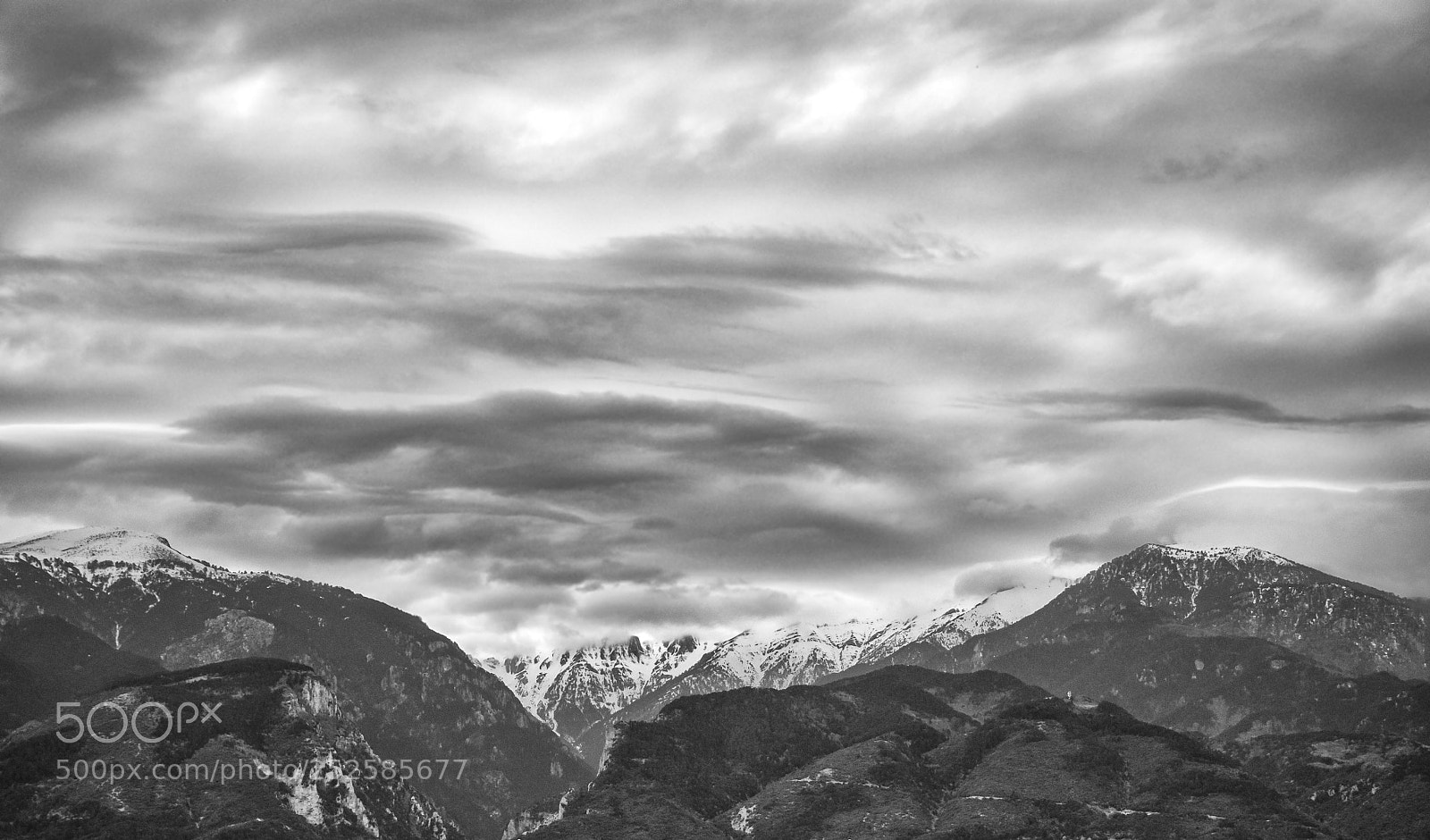 Canon EOS 80D sample photo. Olympos bw photography