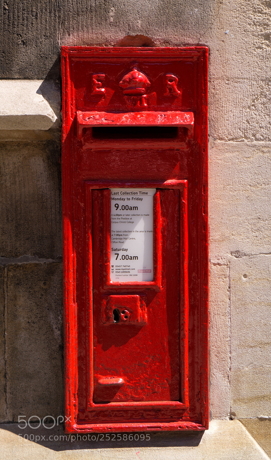 Sony a6000 sample photo. Post box, cambridge photography