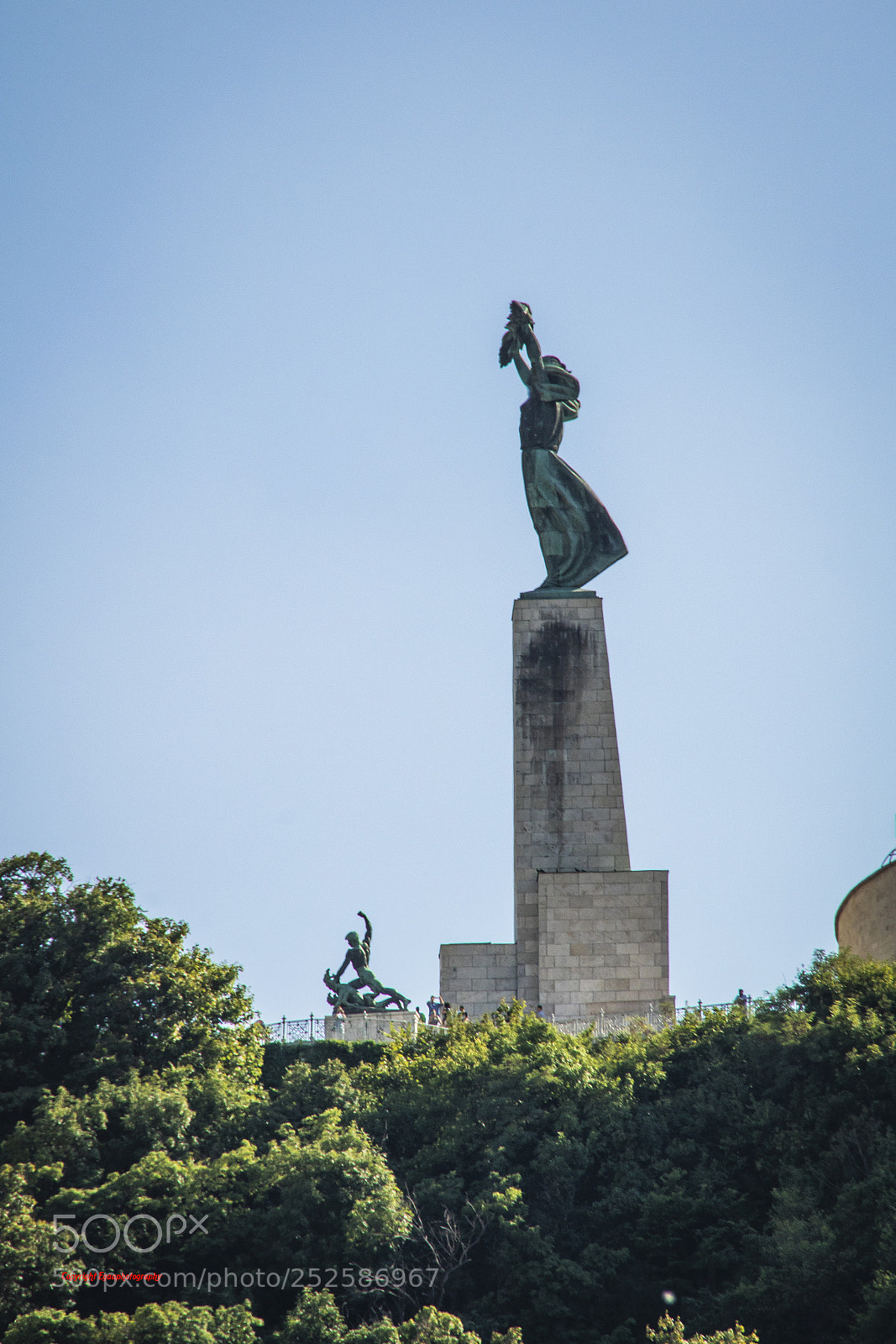 Canon EOS 760D (EOS Rebel T6s / EOS 8000D) sample photo. Budapest photography
