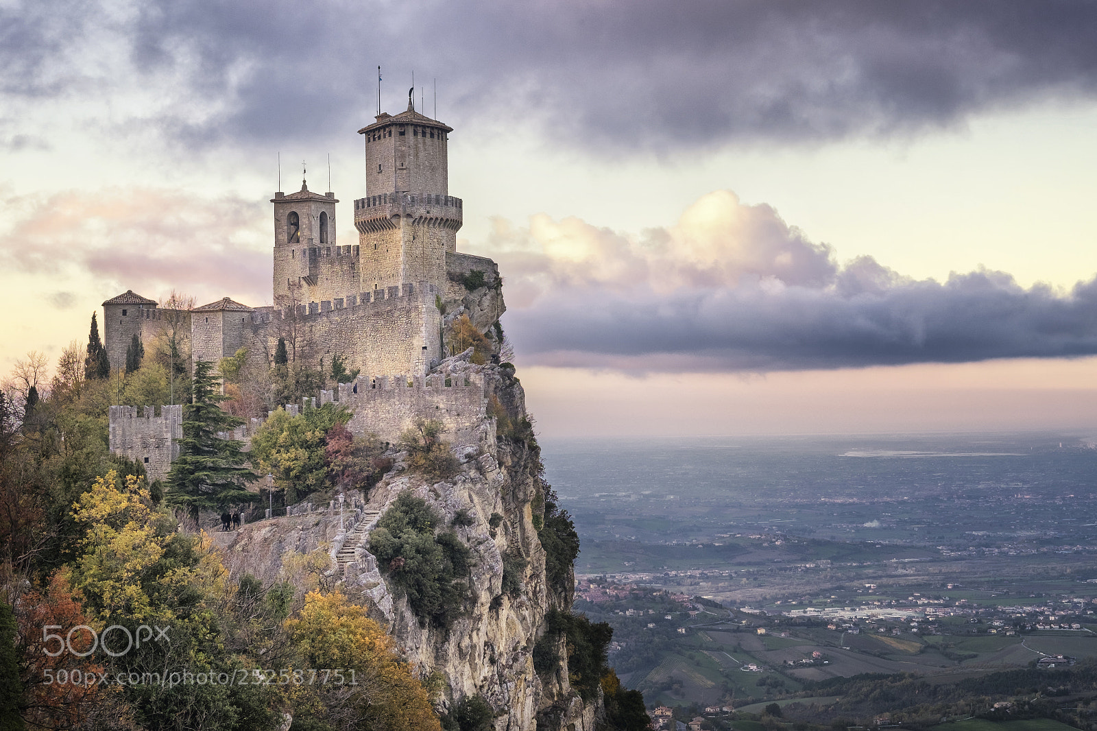 Fujifilm X-T1 sample photo. Republic of san marino photography