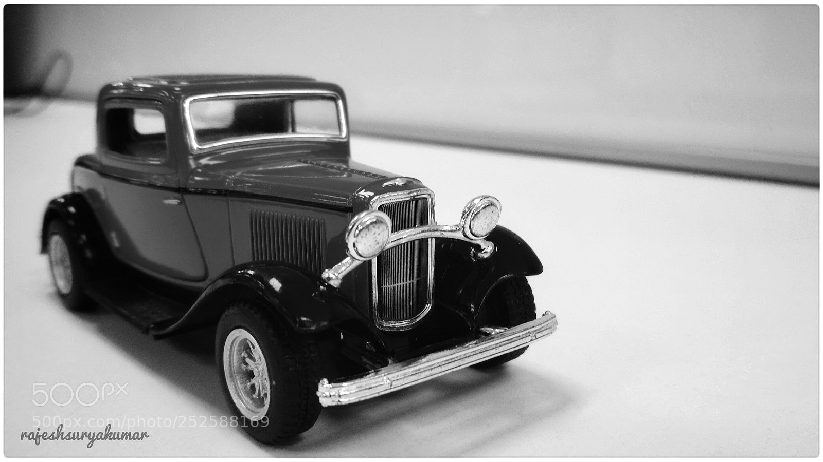 Xiaomi Redmi 4 Pro sample photo. Vintage car photography