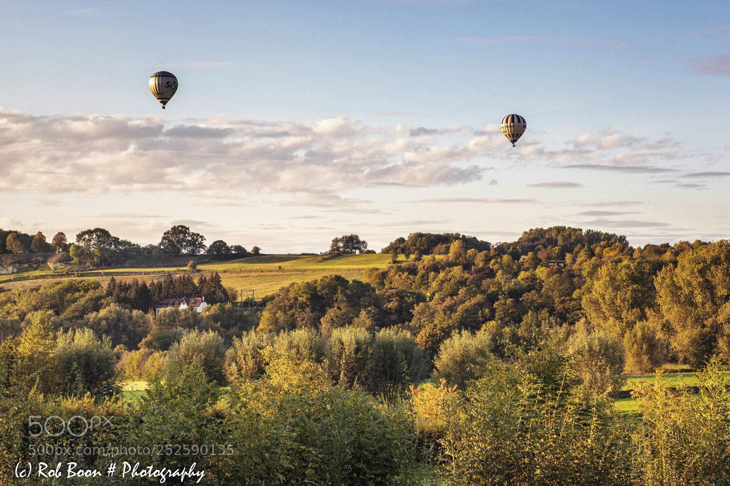 Canon EOS 5D Mark II sample photo. Balloons over schin op photography