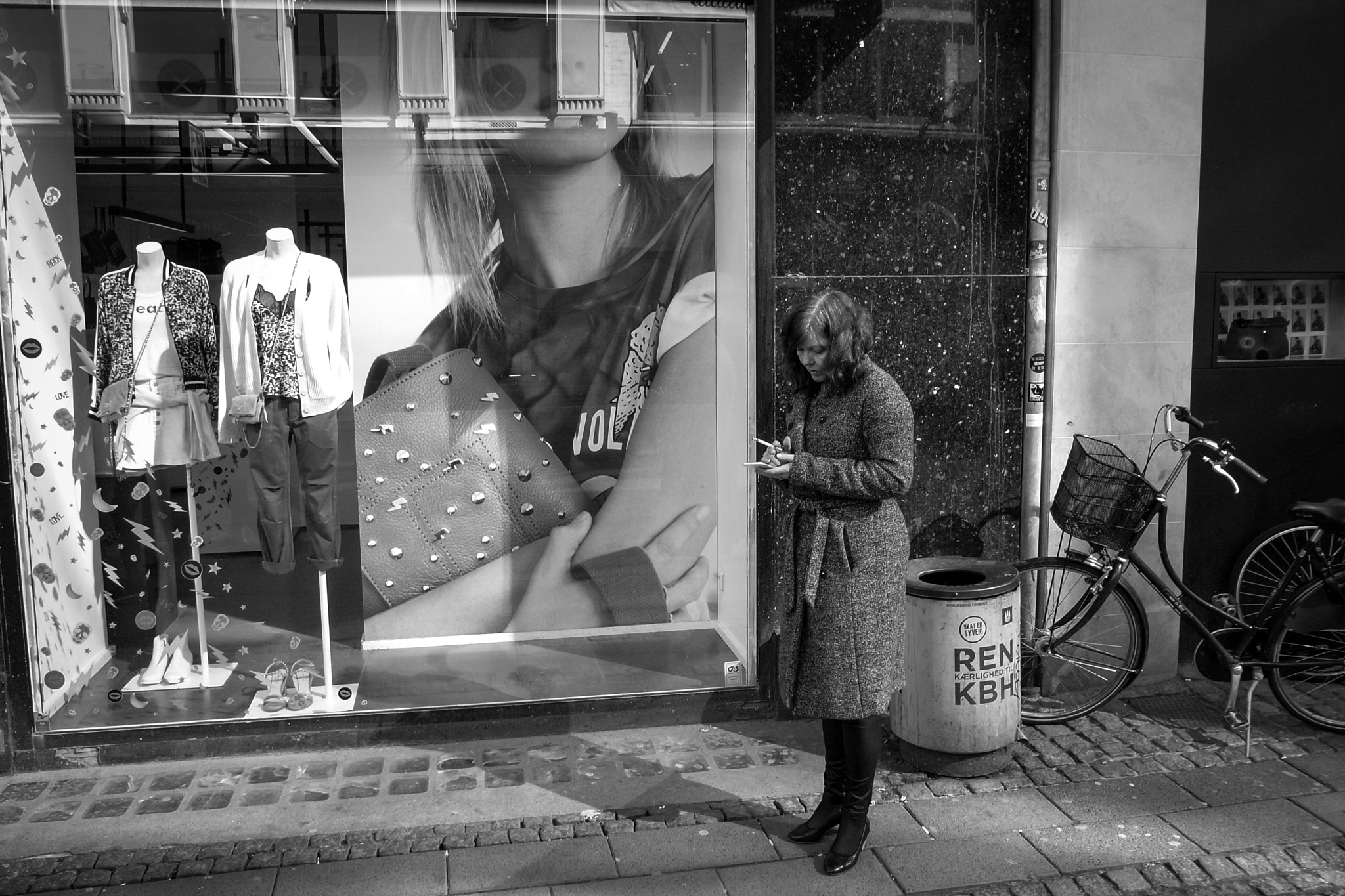 Ricoh GR DIGITAL 2 sample photo. Strøget, copenhagen 2018 photography