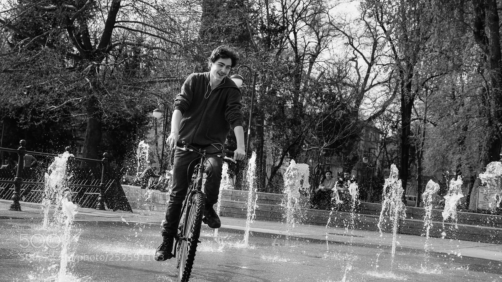 Nikon D5200 sample photo. In the park photography