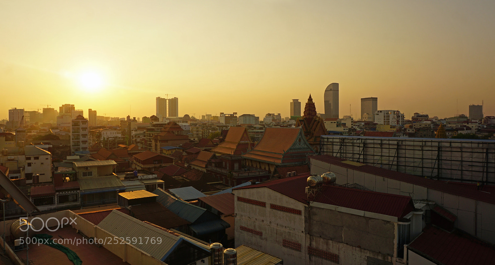 Sony a6000 sample photo. Phnom penh landmark photography
