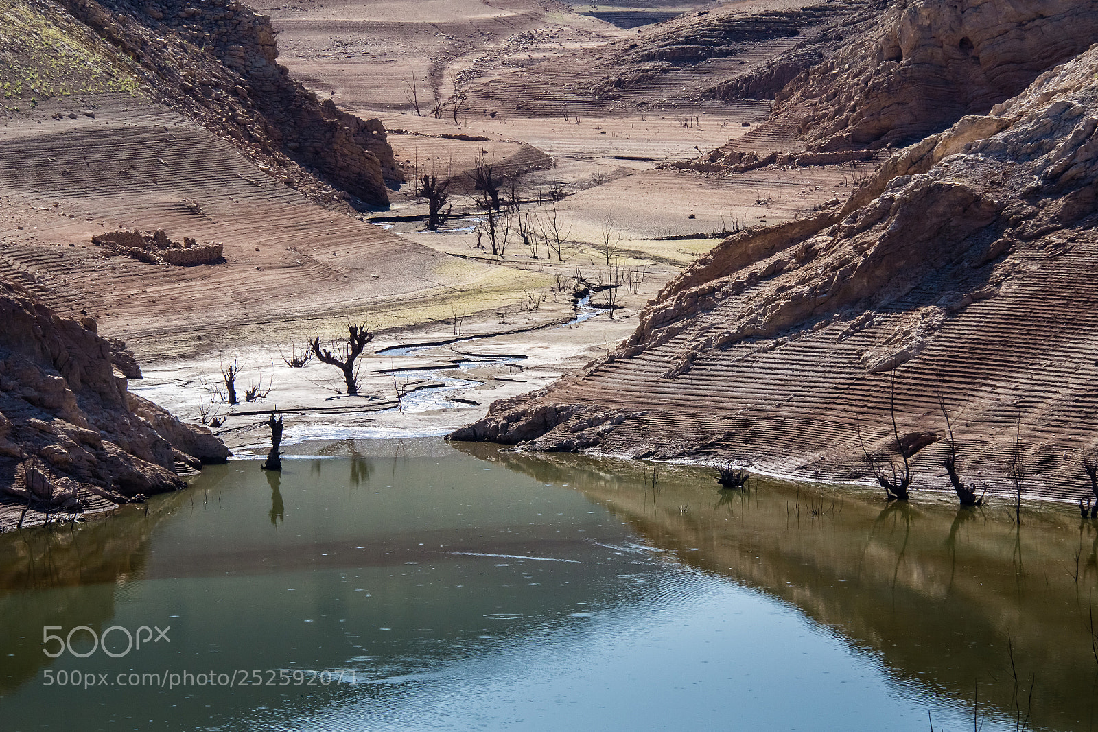 Canon EOS 60D sample photo. Engulfed village of mansilla photography