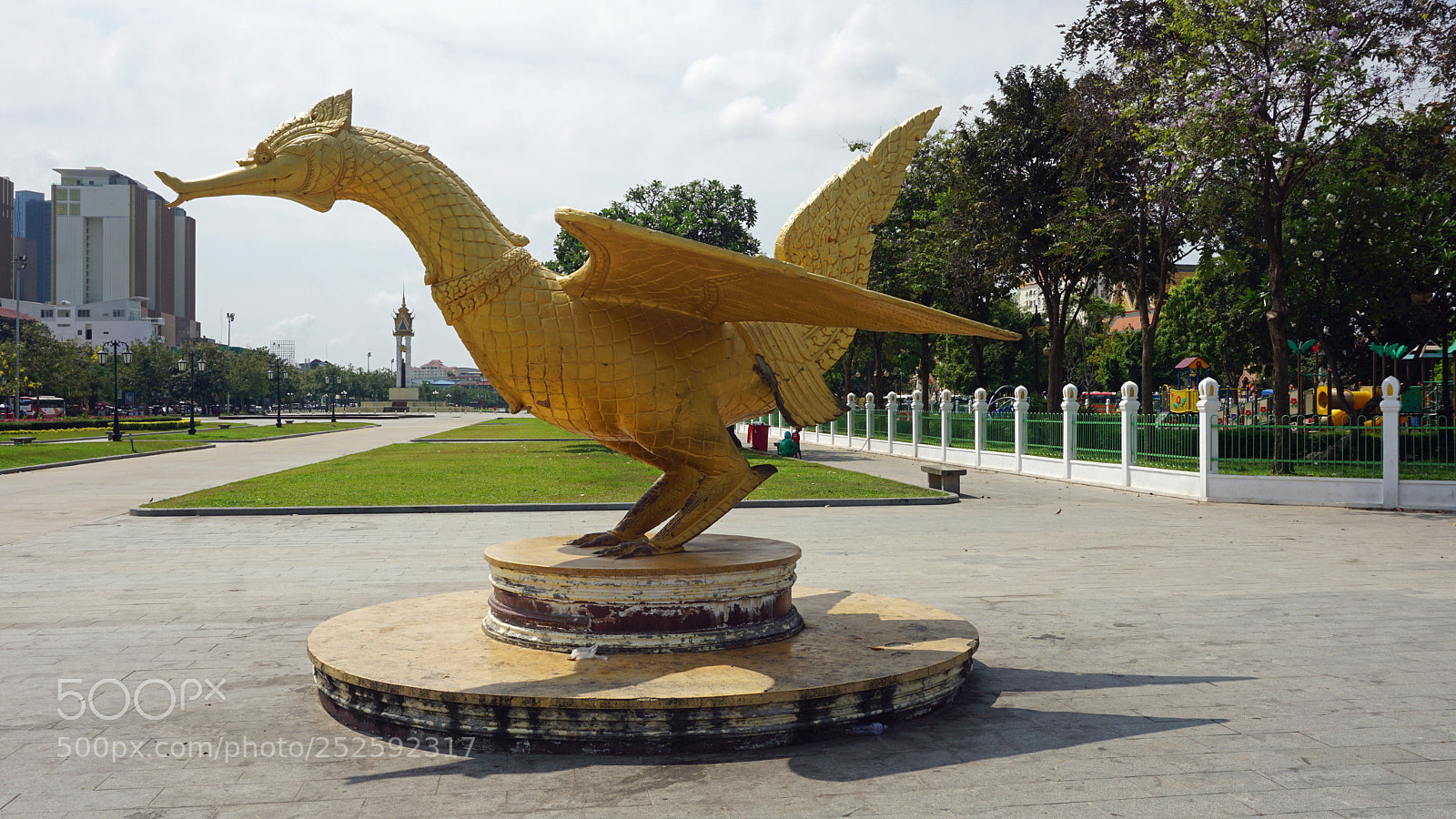 Sony a6000 sample photo. Phnom penh landmark photography