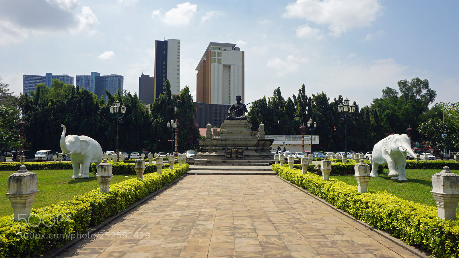 Sony a6000 sample photo. Phnom penh landmark photography