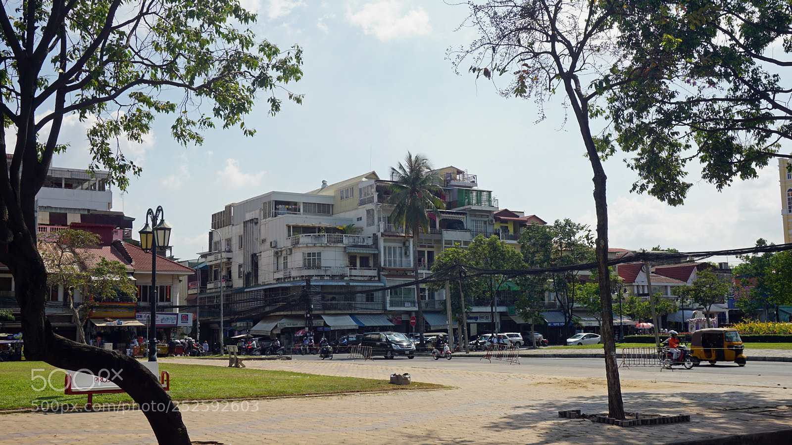 Sony a6000 sample photo. Phnom penh landmark photography