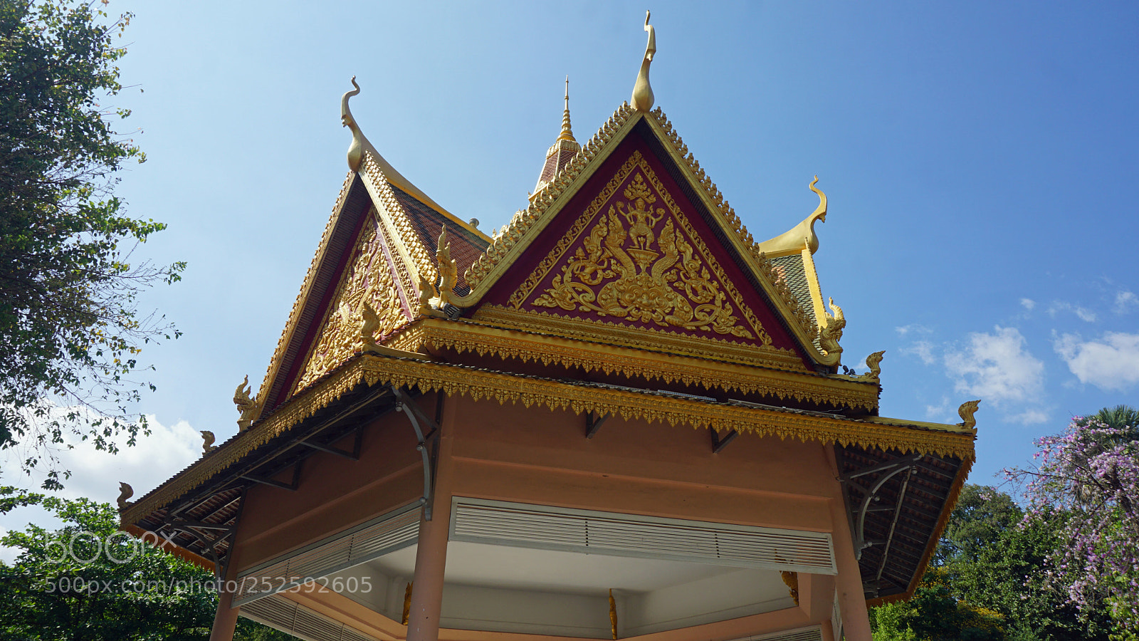 Sony a6000 sample photo. Wat phnom temple complex photography