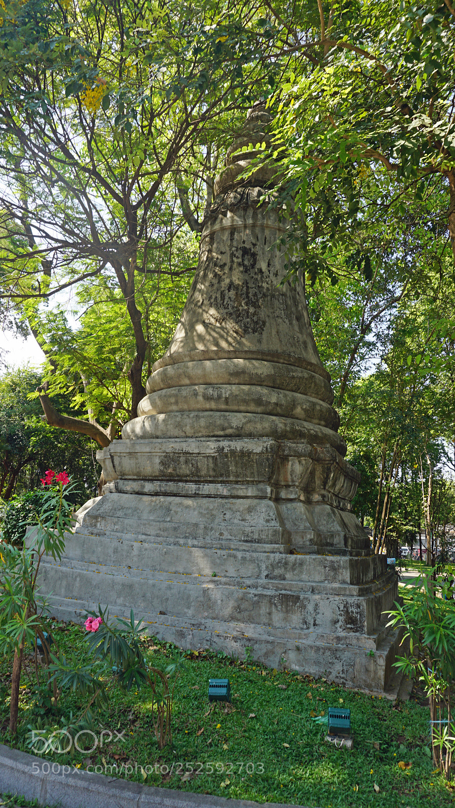 Sony a6000 sample photo. Wat phnom temple complex photography
