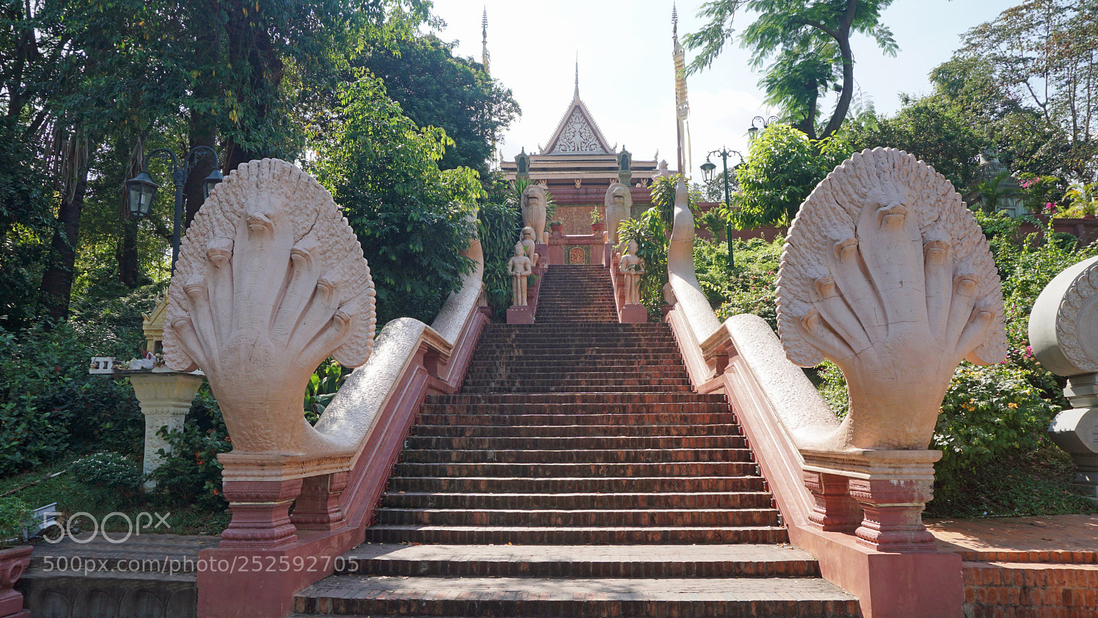 Sony a6000 sample photo. Wat phnom temple complex photography
