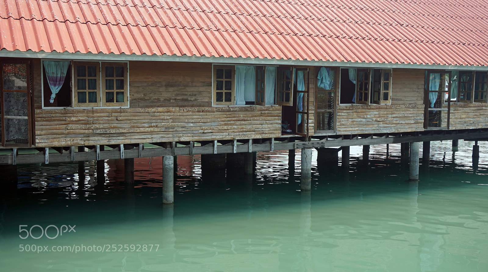 Sony a6000 sample photo. Wooden houses on koh photography