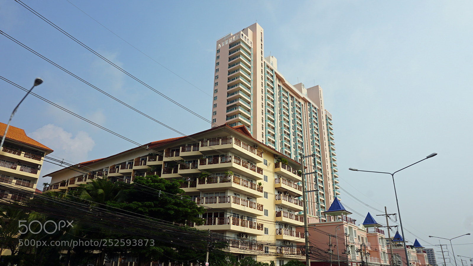 Sony a6000 sample photo. Building in pattaya photography