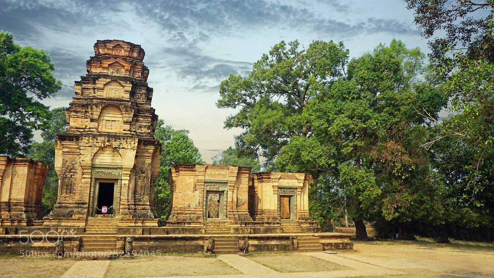 Sony a6000 sample photo. Ankor wat temple complex photography