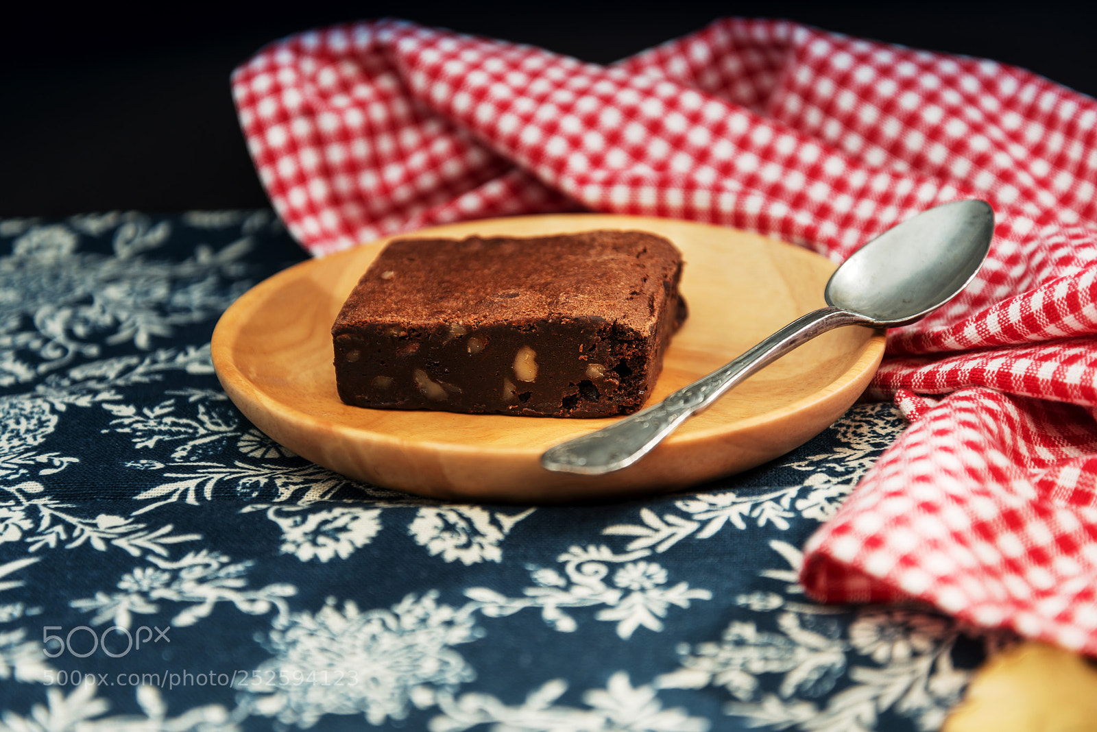Nikon D800 sample photo. Chocolate brownie cake on photography