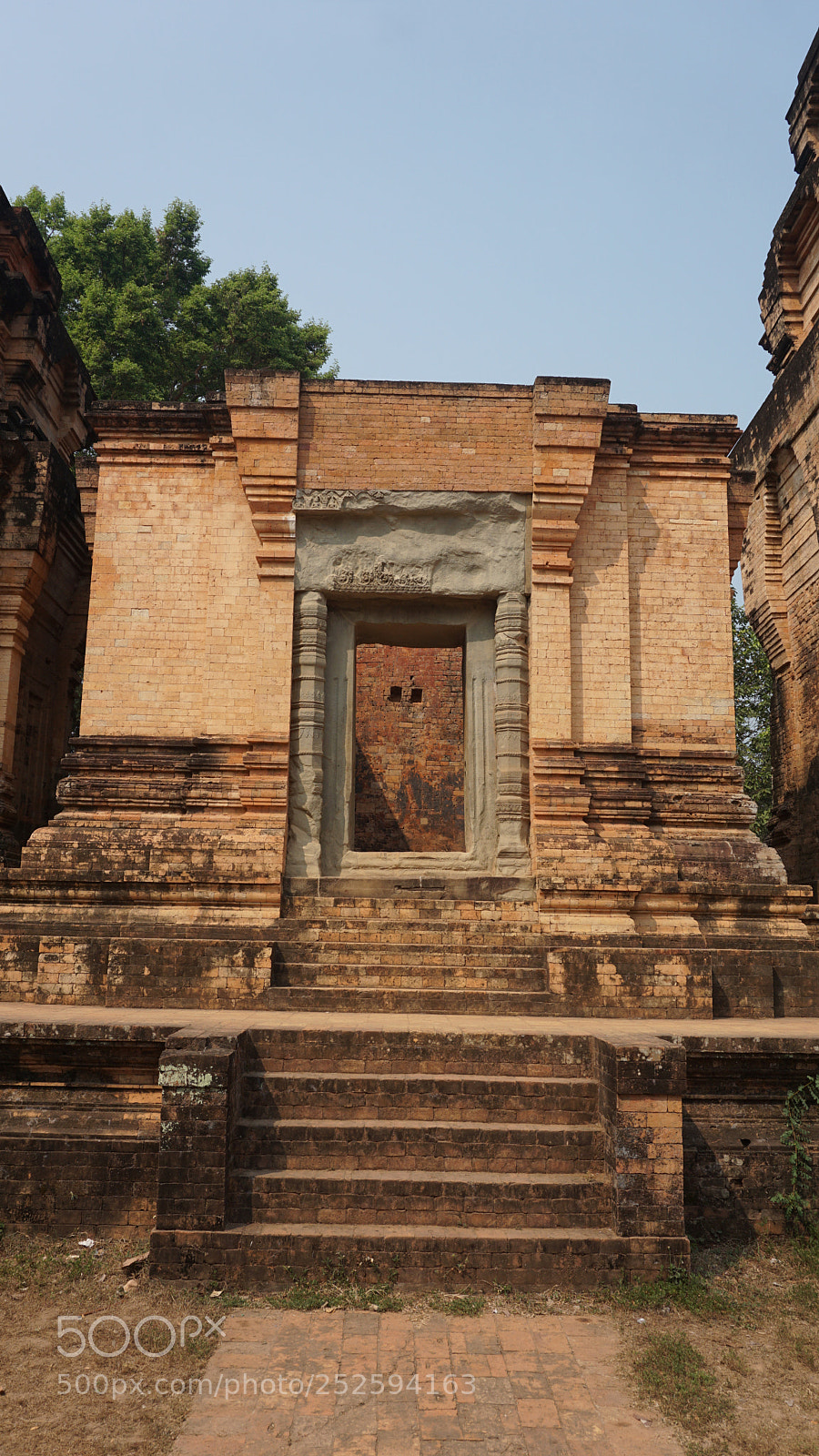 Sony a6000 sample photo. Ankor wat temple complex photography