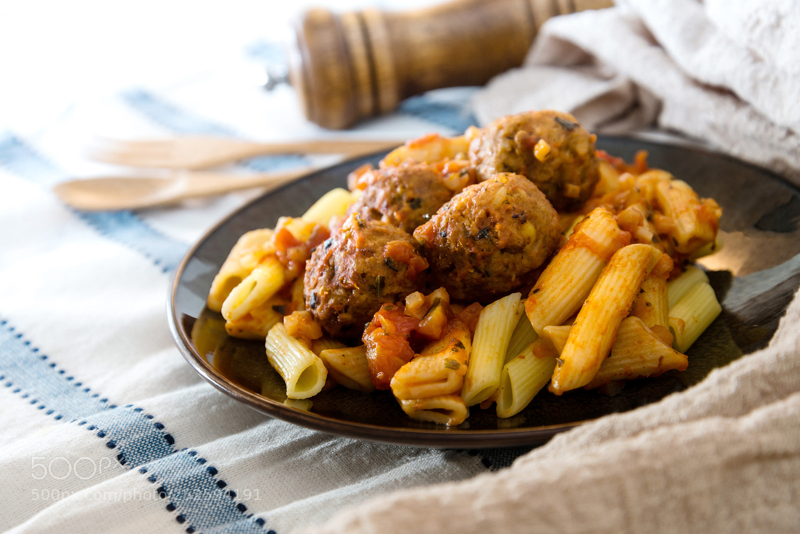 Nikon D800 sample photo. Tasty penne with meat photography