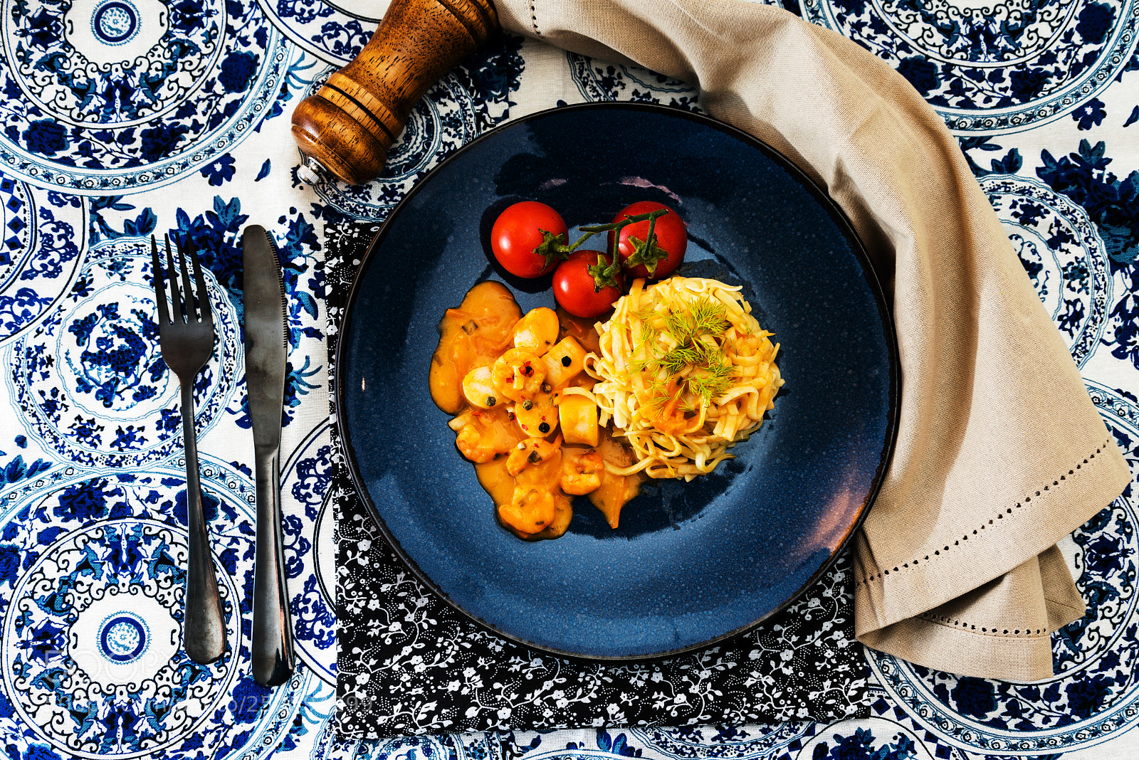 Nikon D800 sample photo. Seafood tagliatelle cream sauce photography