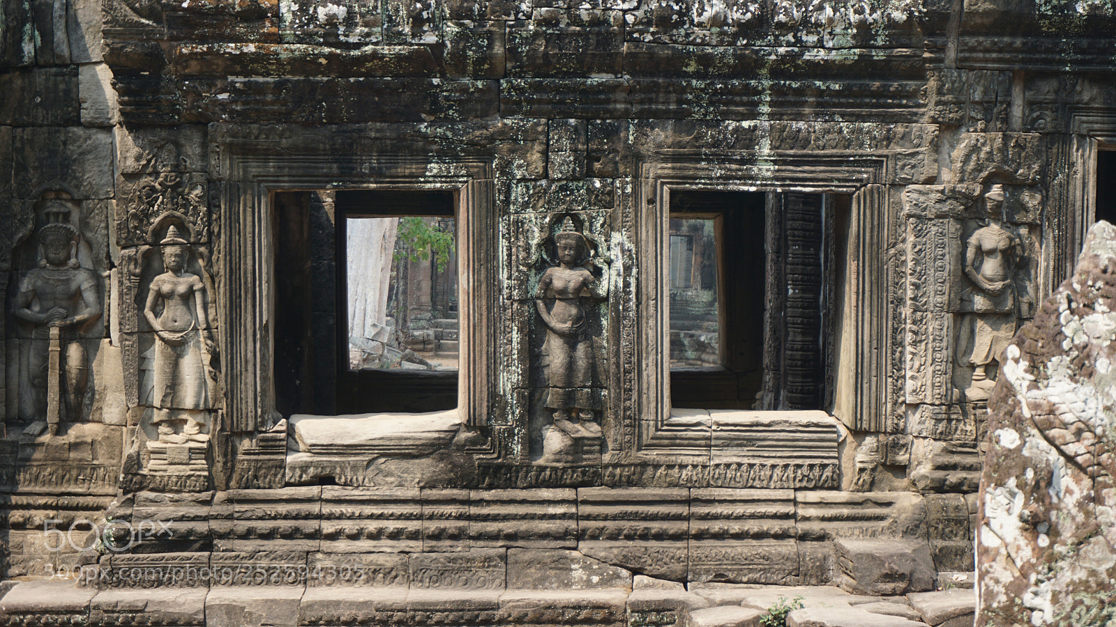 Sony a6000 sample photo. Ankor wat temple complex photography
