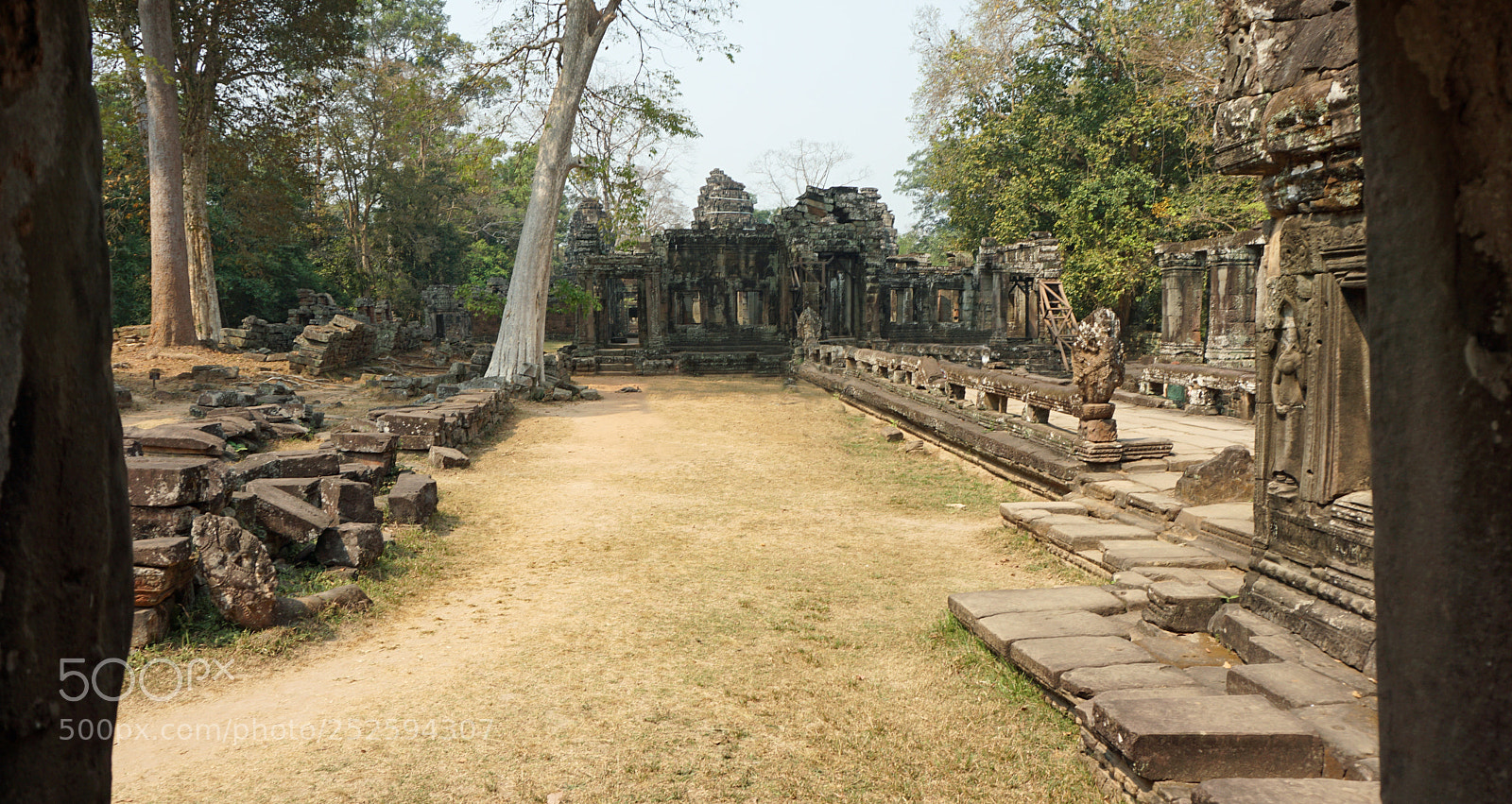 Sony a6000 sample photo. Ankor wat temple complex photography