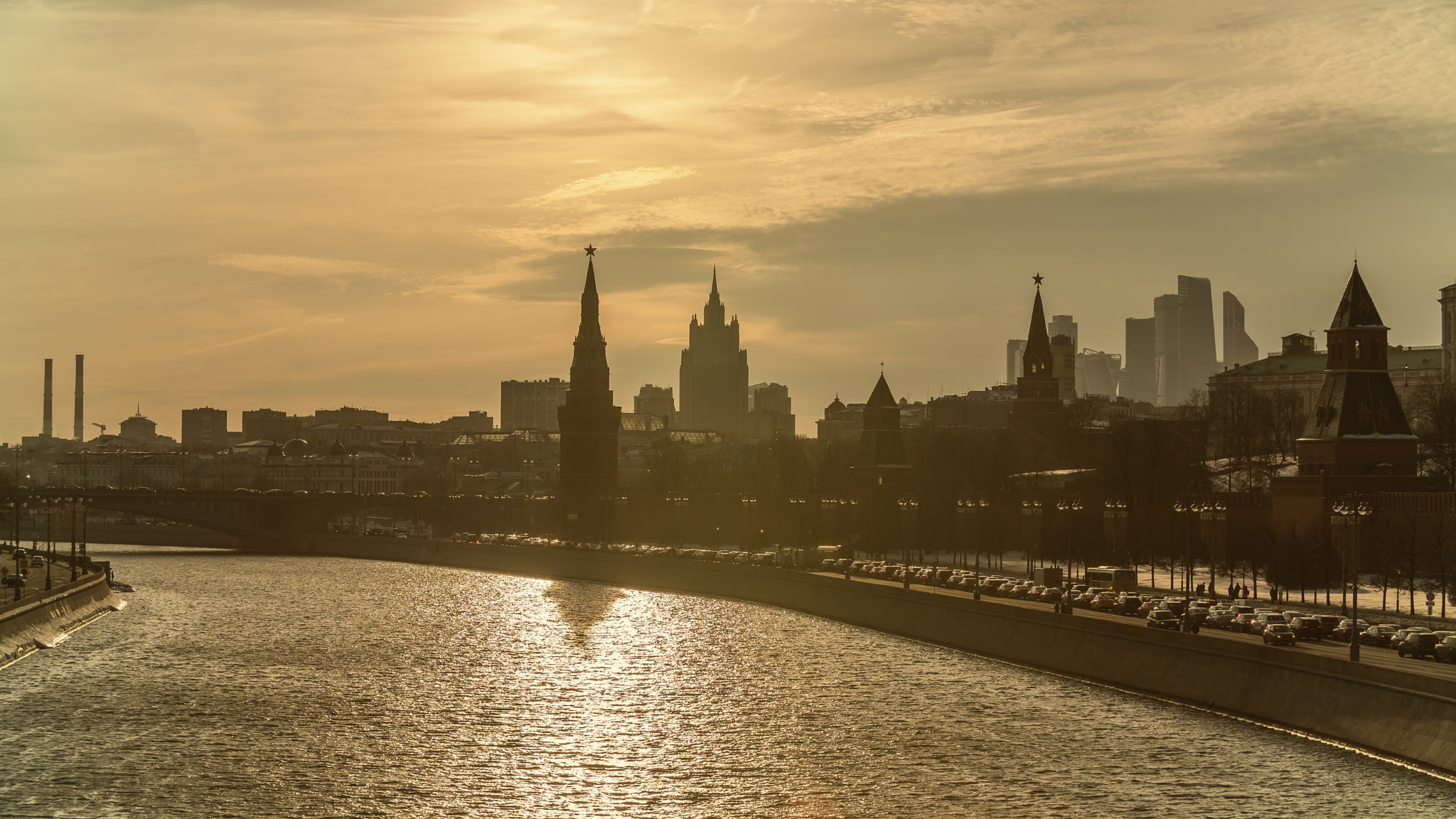 Sony a6300 sample photo. Spring evening moscow, the kremlin photography