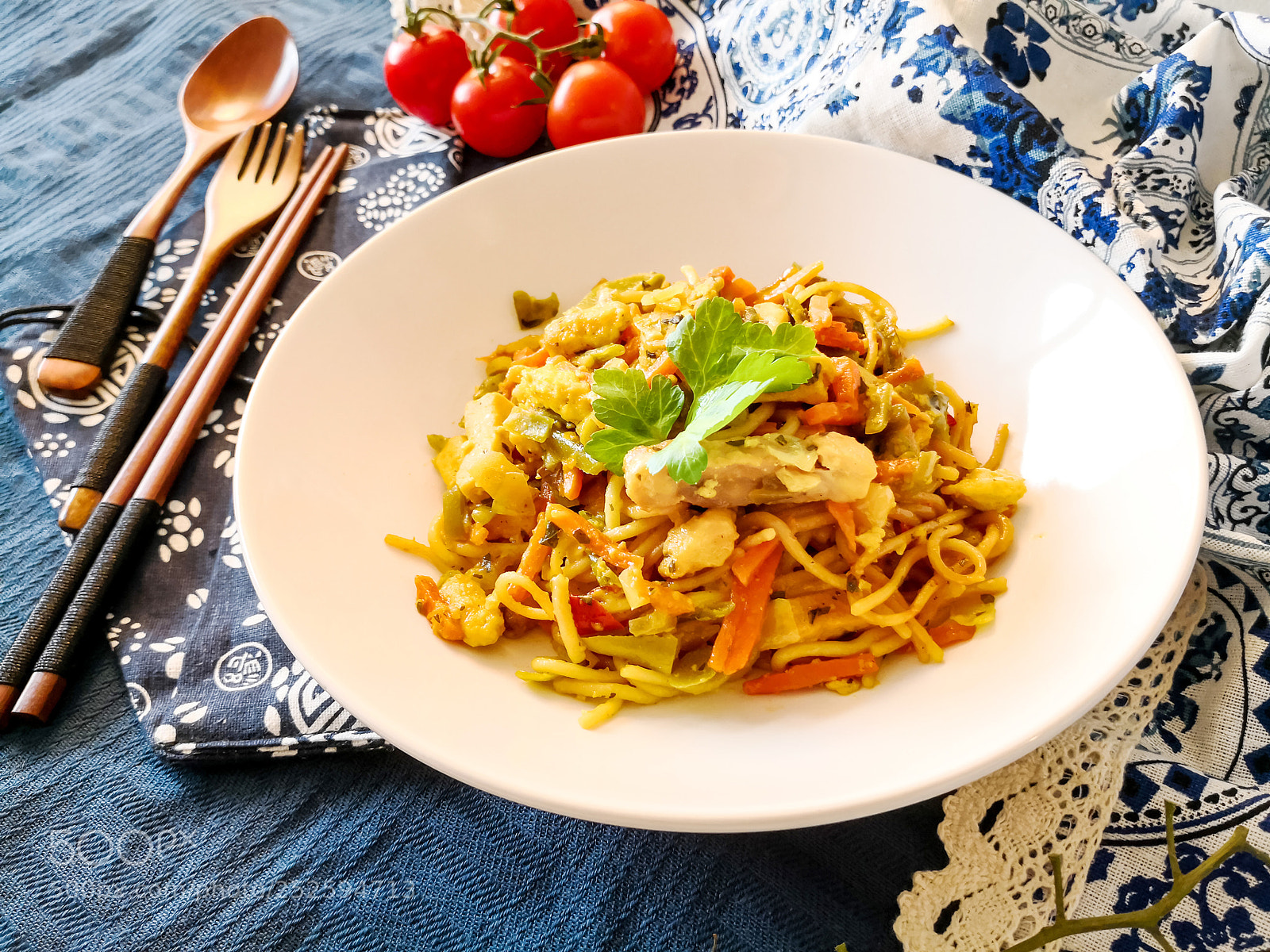 HUAWEI Mate 10 Pro sample photo. Asian food noodles on photography