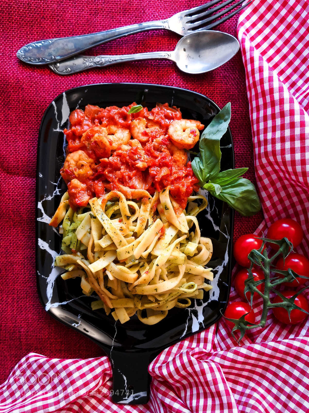 HUAWEI Mate 10 Pro sample photo. Pasta with shrim dinner photography