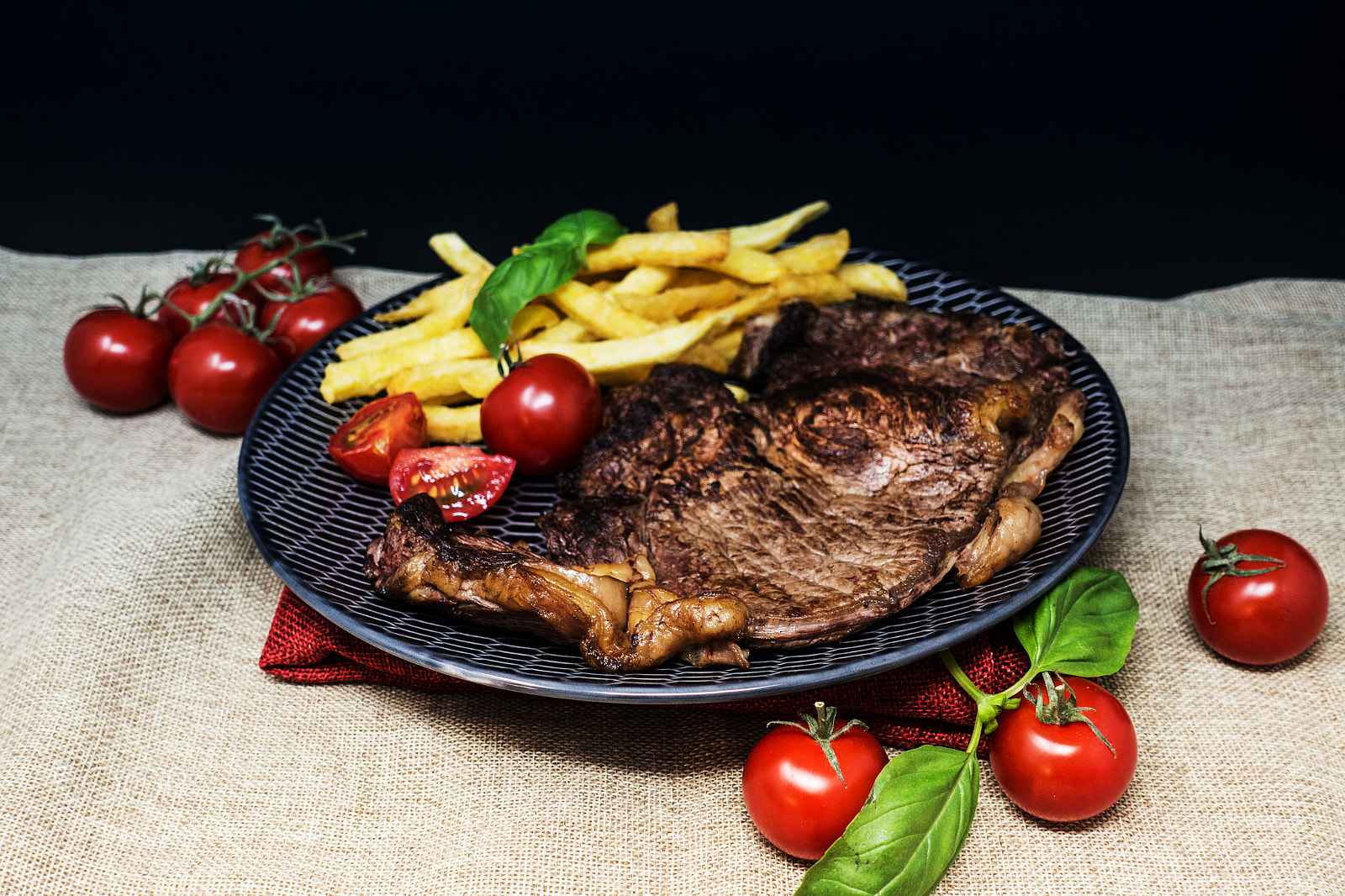 Sony Cyber-shot DSC-RX100 IV sample photo. Juicy steak beef meat photography