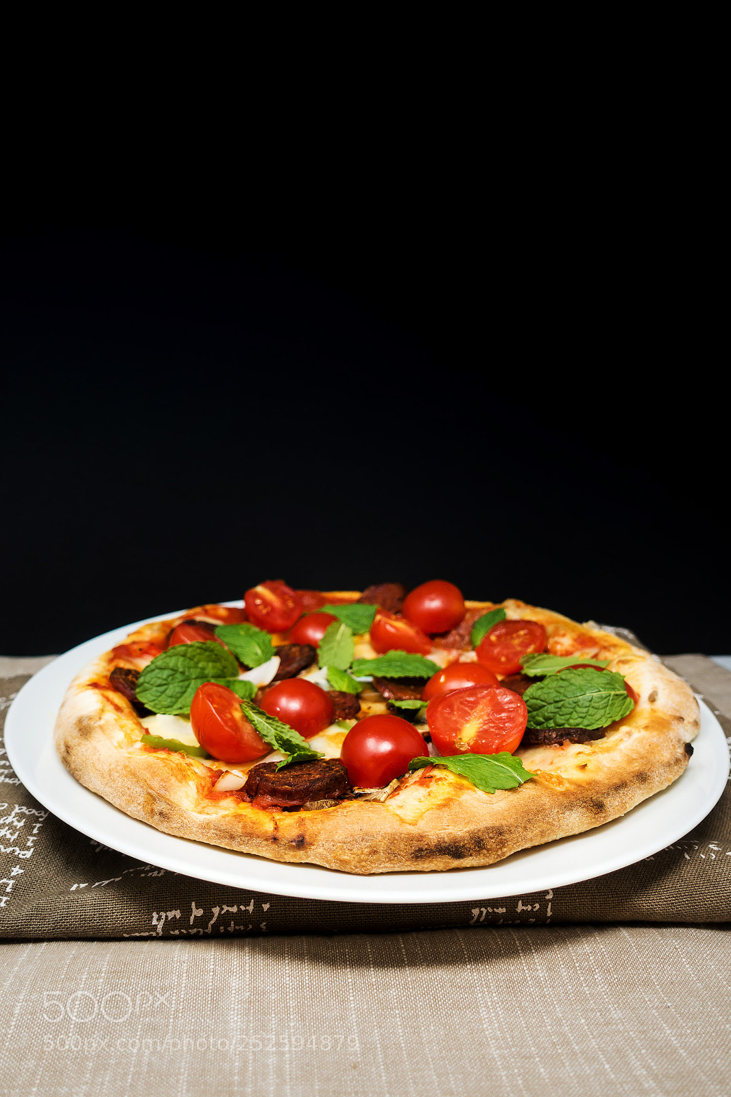 Sony Cyber-shot DSC-RX100 IV sample photo. Tasty pizza on a photography