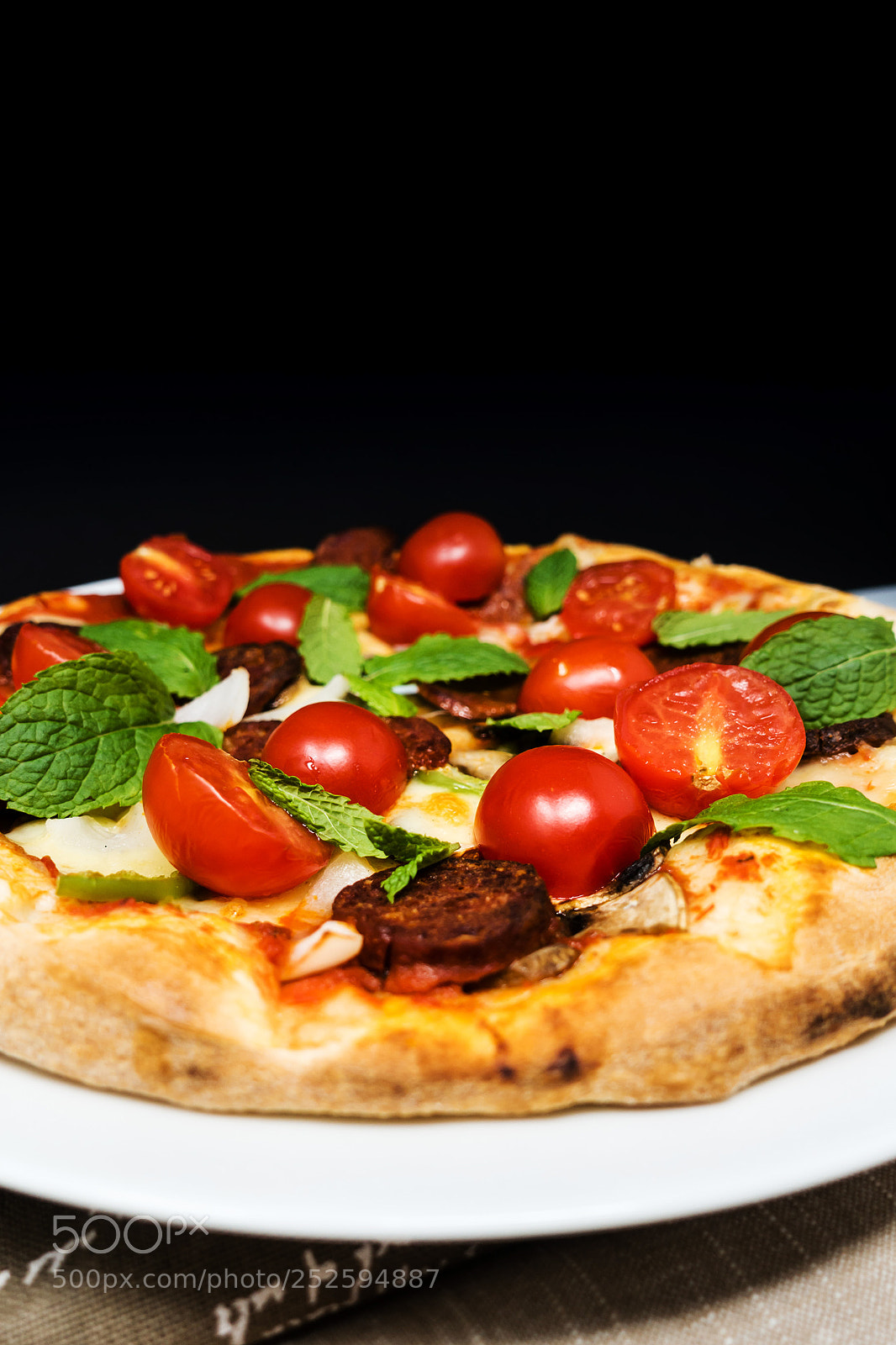 Sony Cyber-shot DSC-RX100 IV sample photo. Tasty pizza on a photography