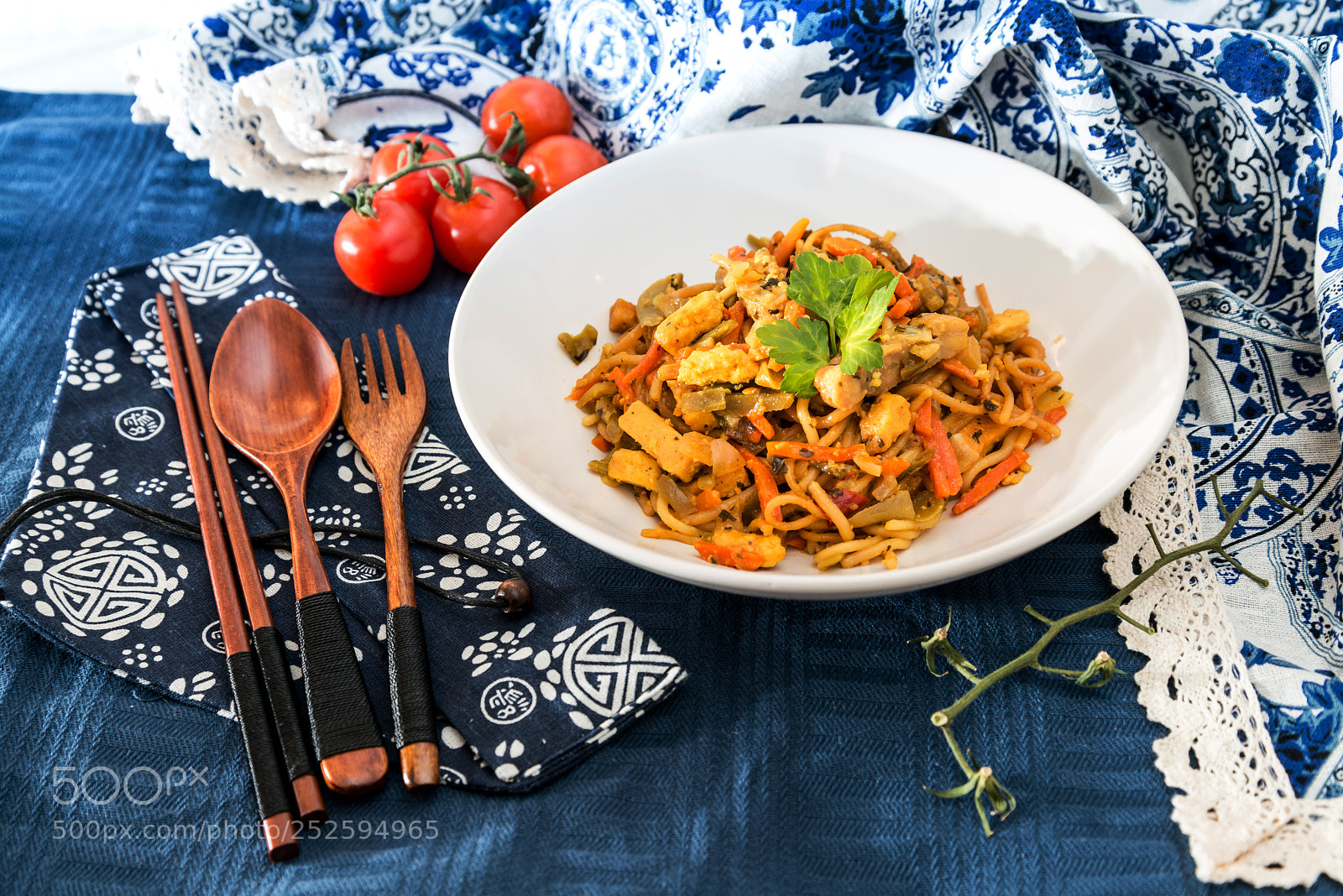 Nikon D800 sample photo. Asian food fried noodle photography