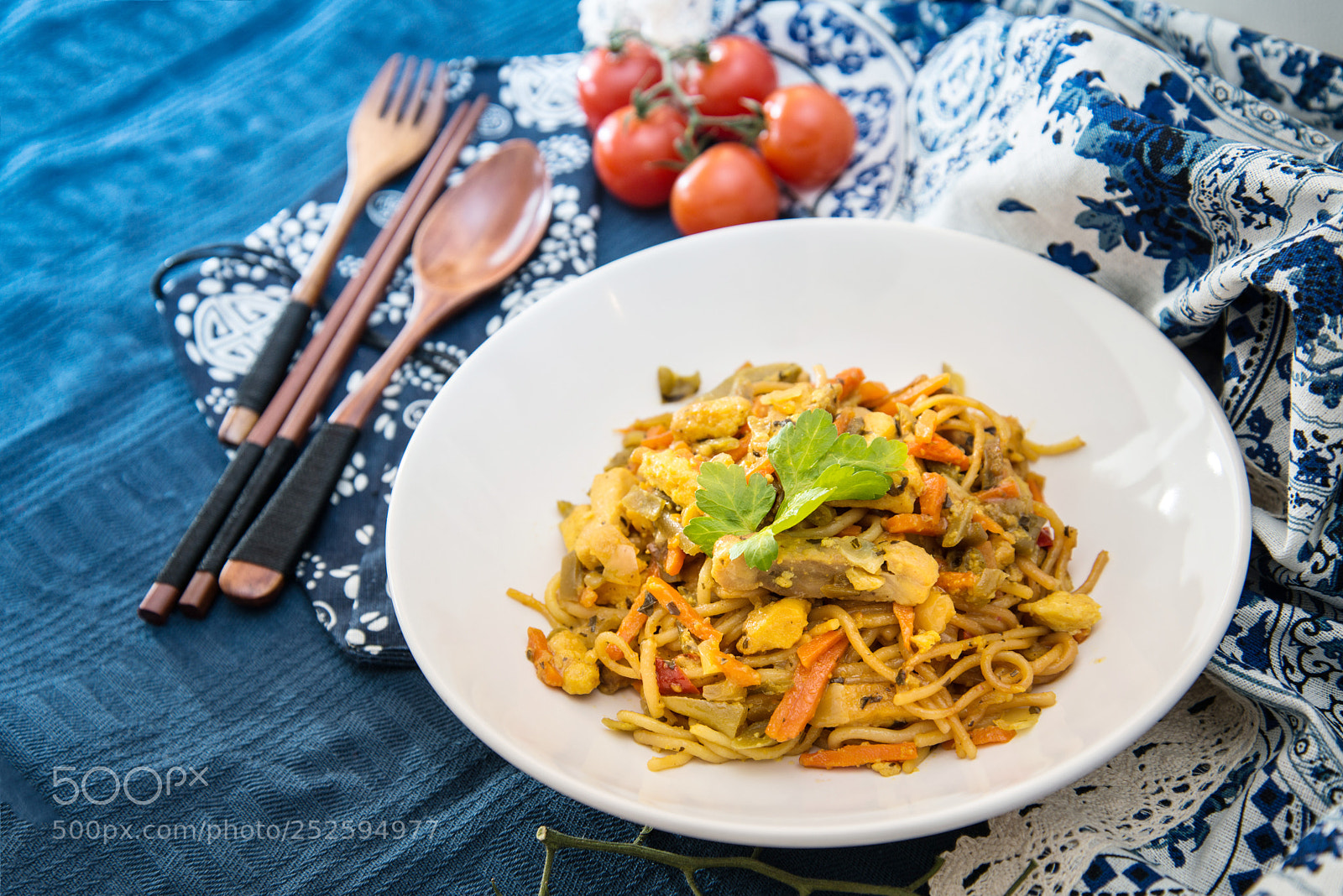 Nikon D800 sample photo. Asian food fried noodle photography