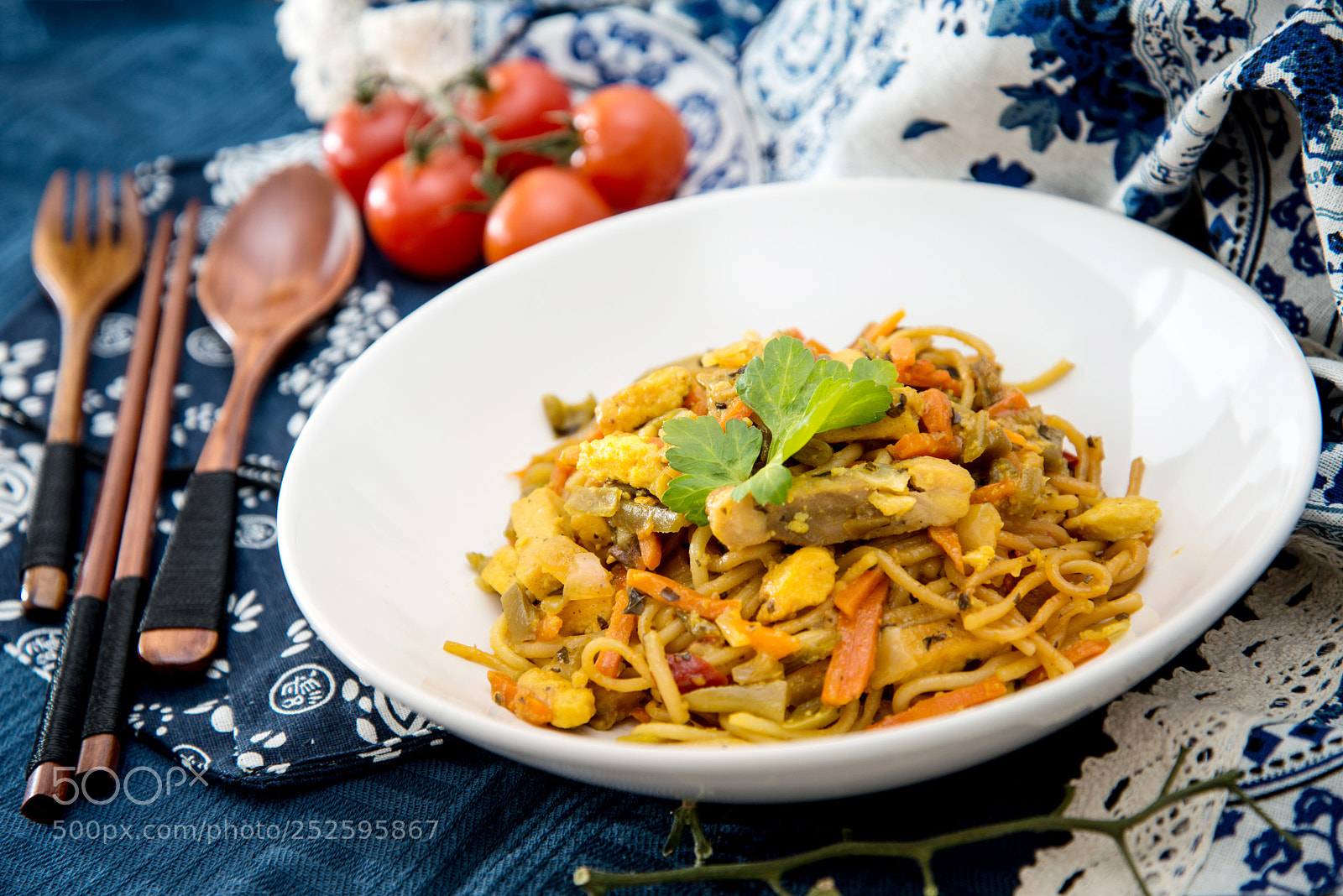 Nikon D800 sample photo. Asian food fried noodle photography