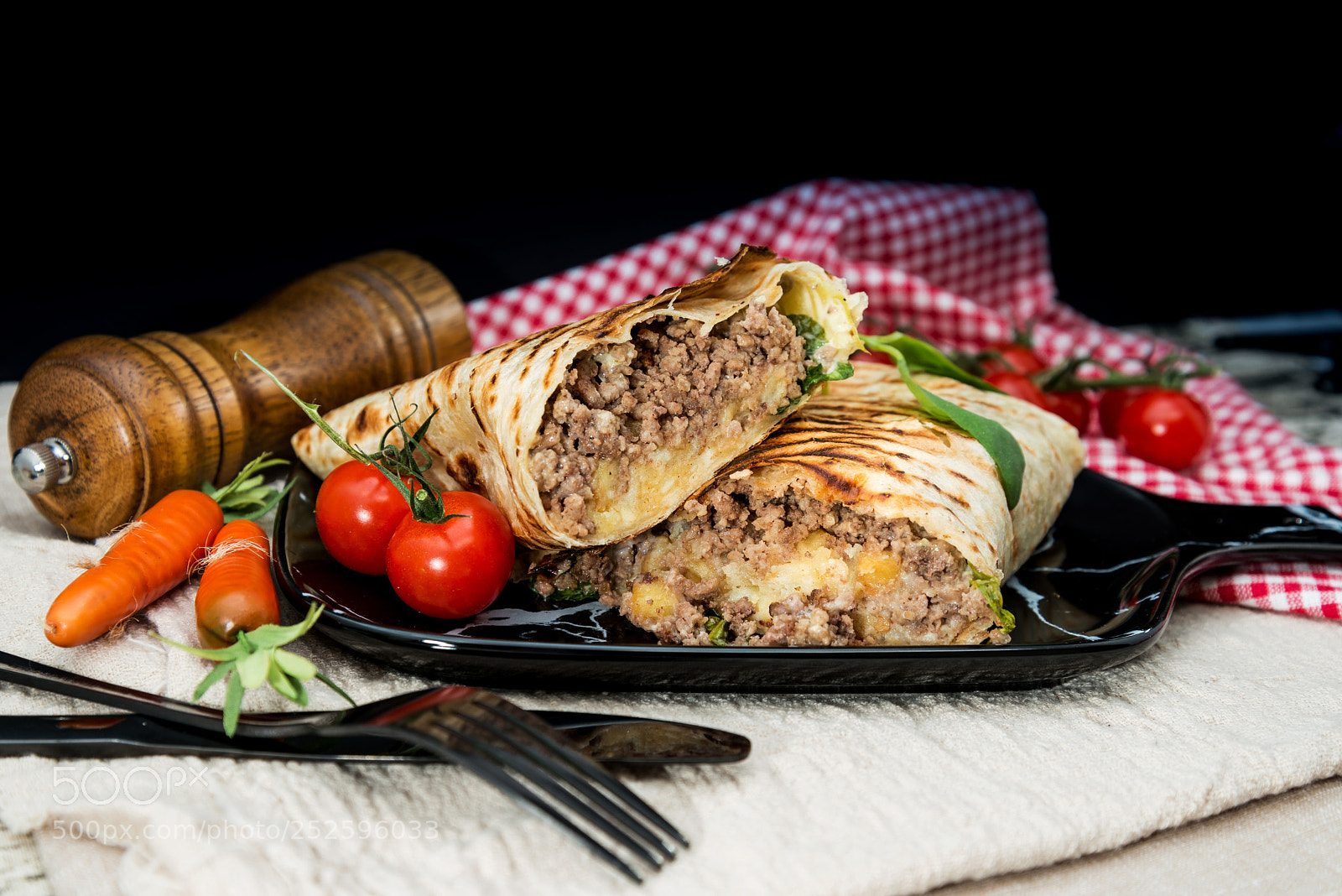 Nikon D800 sample photo. Beef tacos served with photography