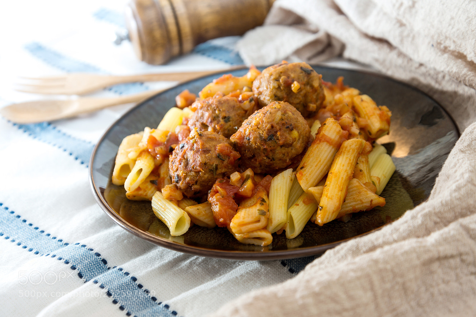 Nikon D800 sample photo. Tasty penne with meat photography